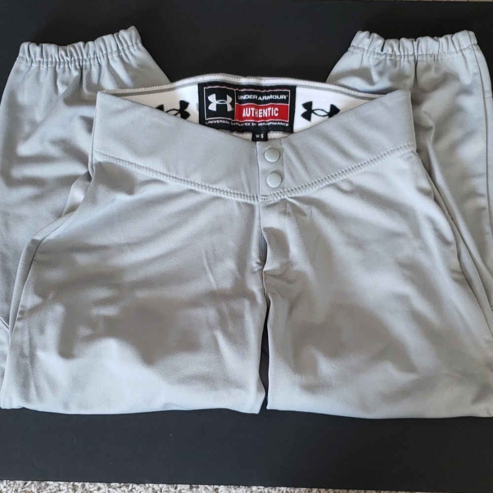 NWOT Under Armor women's softball pants